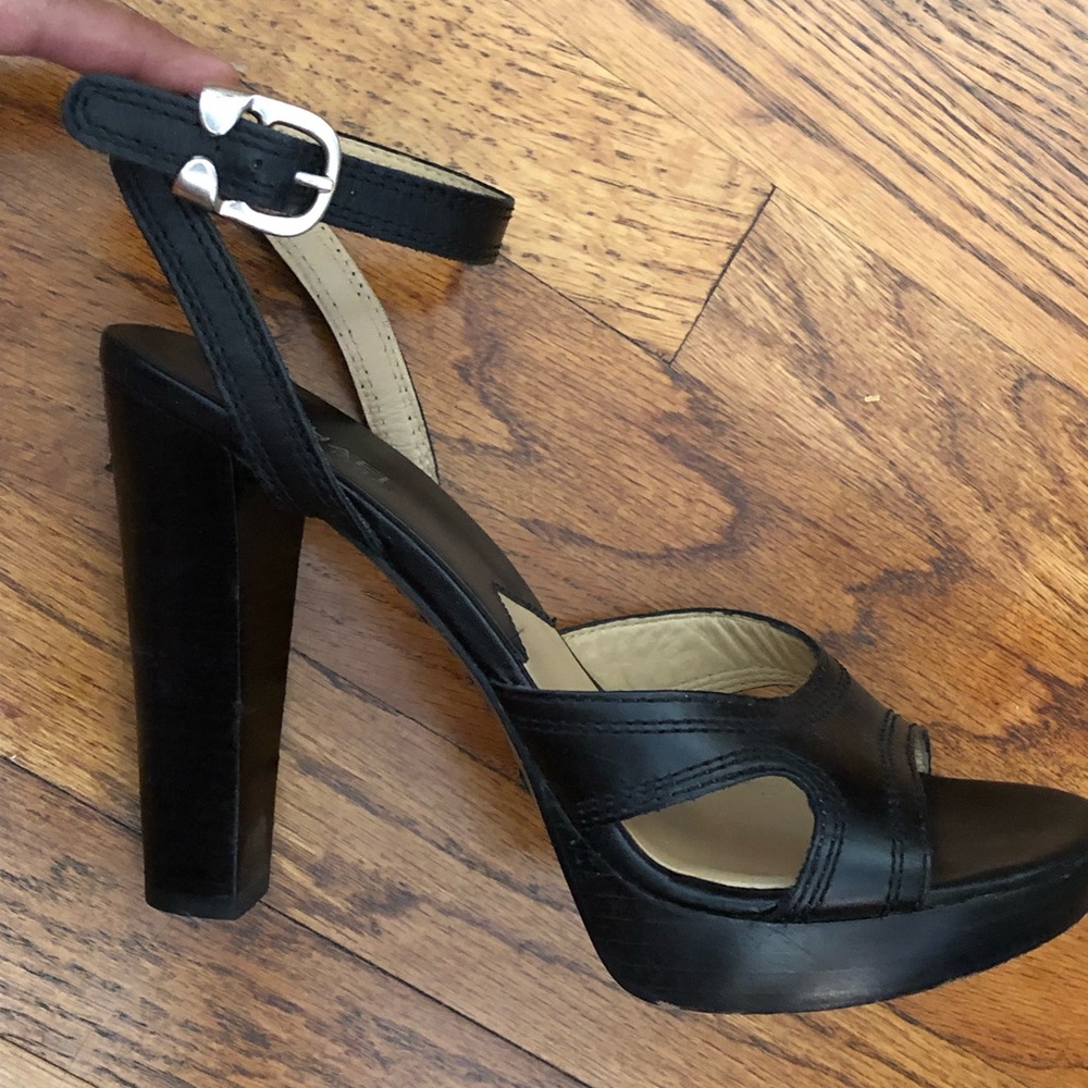Michael Kors chunky heel black ankle strap Sandals - Picture 2 of 11